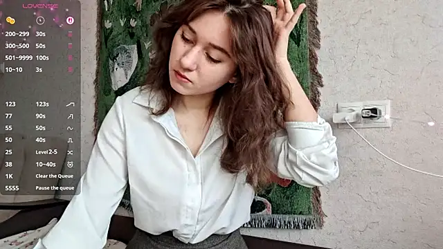 Snapshot of MiaLovelyOne chatting on 29, 3, 2026 MiaLovelyOne online show from 29, 3, 2026