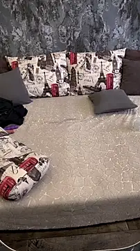 Snapshot of CatAdmiral chatting on 15, 4, 2026 CatAdmiral online show from 15, 4, 2026