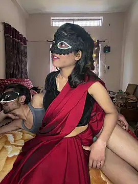 Lovebirdss online show from 8, 2, 2026