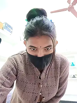 Hot radhaji online show from 17, 12, 2025