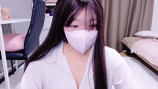 Snapshot of YuKa-zaurusu chatting on 12, 11, 2025 YuKa-zaurusu online show from 12, 11, 2025