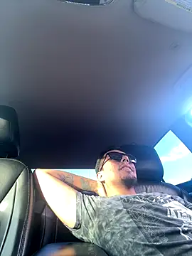 Snapshot of Steven-1989 chatting on 18, 11, 2025 Steven-1989 online show from 18, 11, 2025