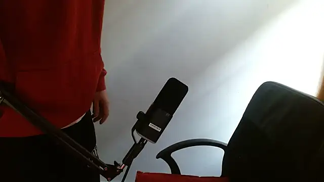 Snapshot of chibrax918 chatting on 16, 12, 2025 chibrax918 online show from 16, 12, 2025