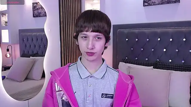 Snapshot of Emo_Boy_ chatting on 8, 5, 2026 Emo Boy online show from 8, 5, 2026