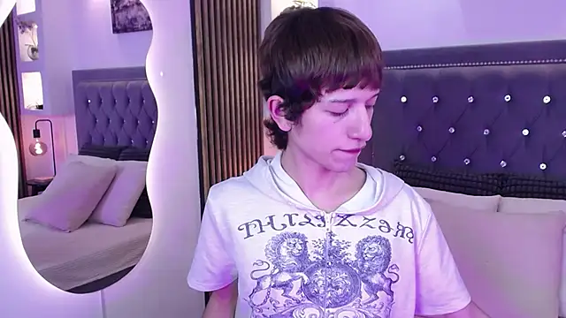 Snapshot of Emo_Boy_ chatting on 10, 5, 2026 Emo Boy online show from 10, 5, 2026