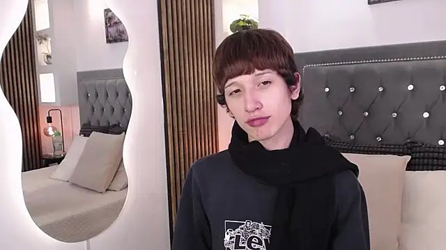 Snapshot of Emo_Boy_ chatting on 12, 5, 2026 Emo Boy online show from 12, 5, 2026