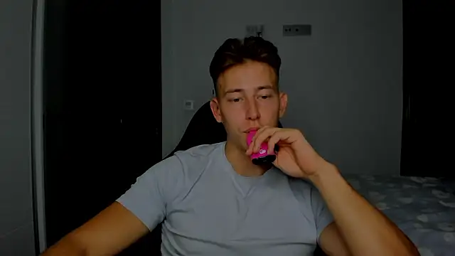 Snapshot of find0m_master chatting on 20, 3, 2026 find0m master online show from 20, 3, 2026