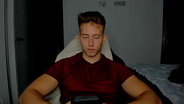 Snapshot of find0m_master chatting on 25, 3, 2026 find0m master online show from 25, 3, 2026