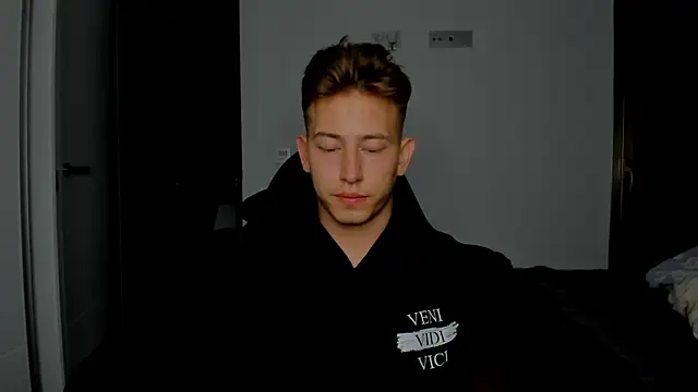 Snapshot of find0m_master chatting on 25, 3, 2026 find0m master online show from 25, 3, 2026