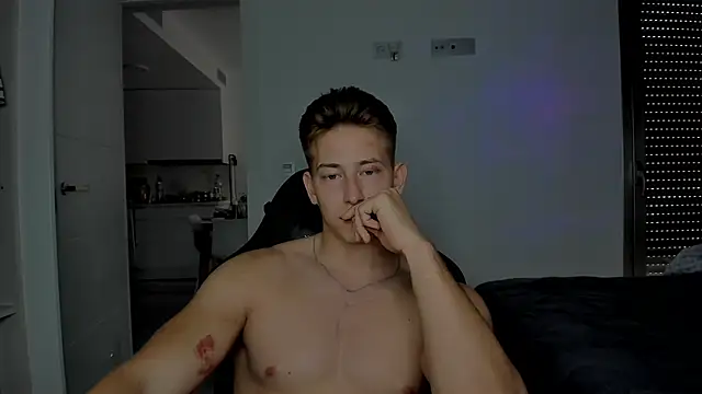 Snapshot of find0m_master chatting on 14, 4, 2026 find0m master online show from 14, 4, 2026