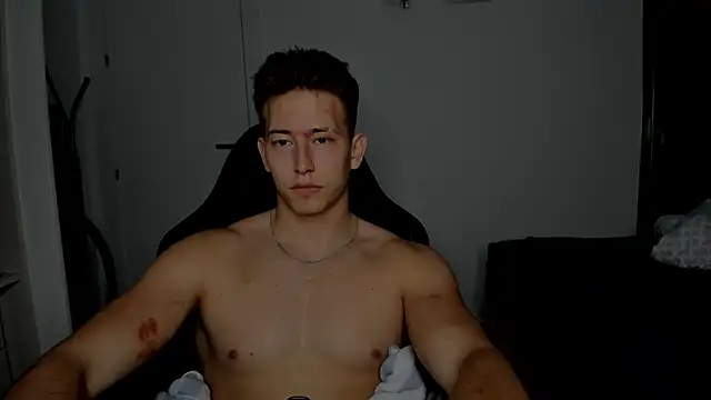 Snapshot of find0m_master chatting on 15, 4, 2026 find0m master online show from 15, 4, 2026