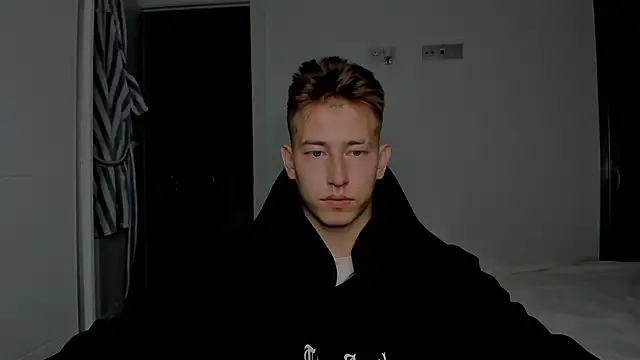 Snapshot of find0m_master chatting on 24, 4, 2026 find0m master online show from 24, 4, 2026