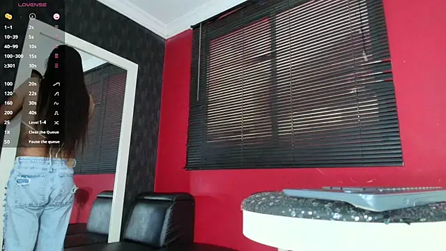 Snapshot of Alisson_Steelersexy chatting on 6, 4, 2026 Alisson Steelersexy online show from 6, 4, 2026