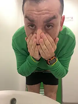 Snapshot of Nasho172737 chatting on 4, 12, 2025 Nasho172737 online show from 4, 12, 2025