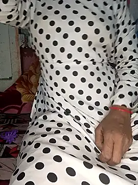 Sexy Riya Bhabhi online show from 18, 12, 2025