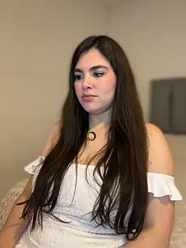 Isabella LaRue online show from 14, 4, 2026