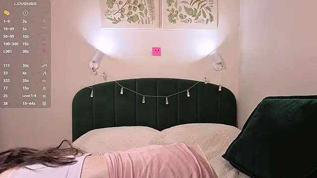 Snapshot of SylviaHamilton chatting on 29, 3, 2026 SylviaHamilton online show from 29, 3, 2026