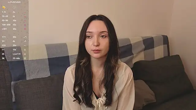 Snapshot of SylviaHamilton chatting on 25, 4, 2026 SylviaHamilton online show from 25, 4, 2026