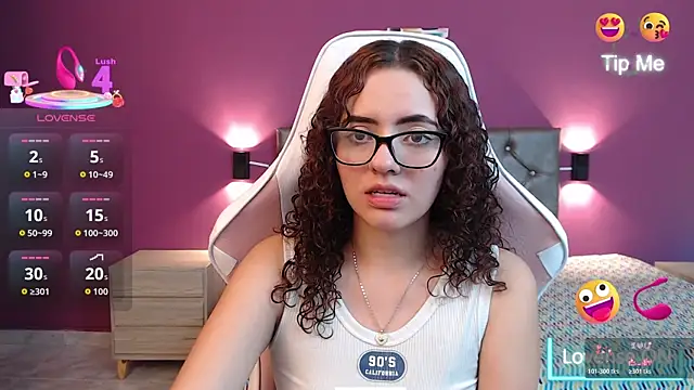 Snapshot of Dulcee_Gaby chatting on 2, 4, 2026 Dulcee Gaby online show from 2, 4, 2026