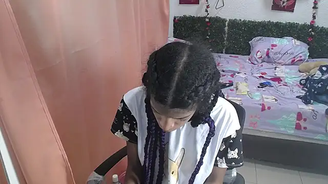 Snapshot of thianahorny chatting on 15, 6, 2026 thianahorny online show from 15, 6, 2026