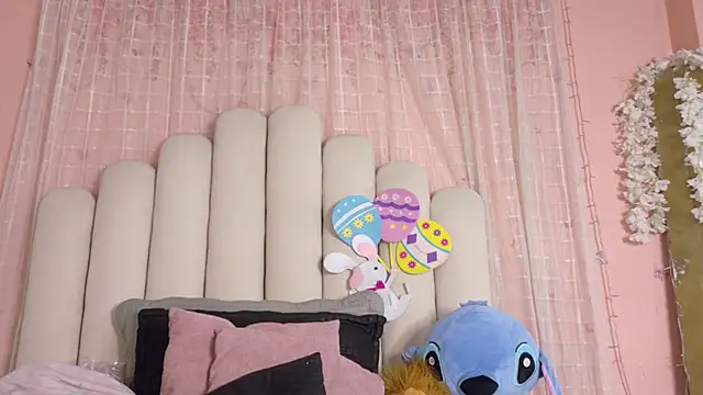 Snapshot of SweetRenata_ chatting on 17, 4, 2026 SweetRenata online show from 17, 4, 2026