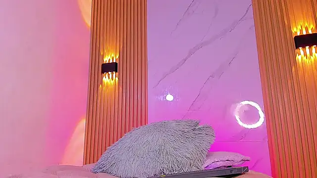 Ethan thouse online show from 28, 11, 2025