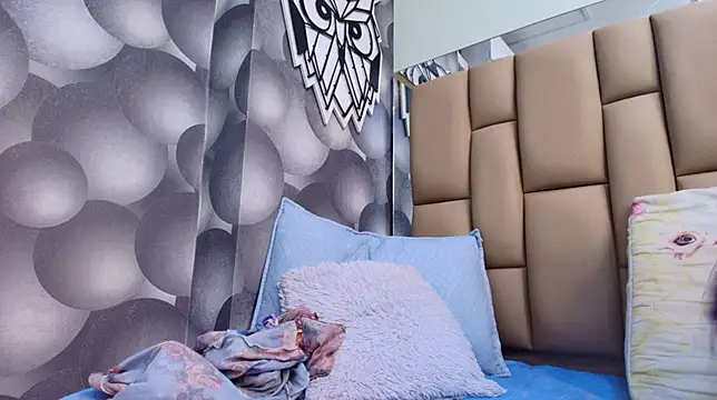 hannah teehn online show from 18, 10, 2025