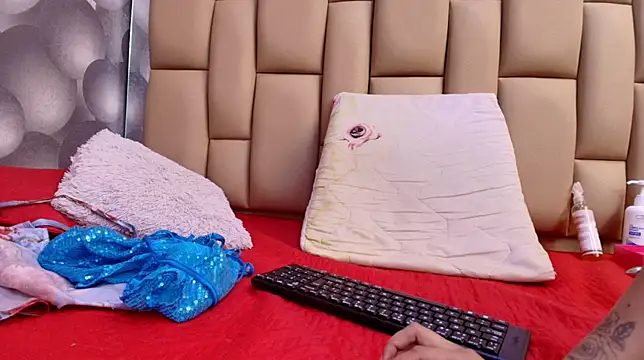 hannah teehn online show from 10, 11, 2025