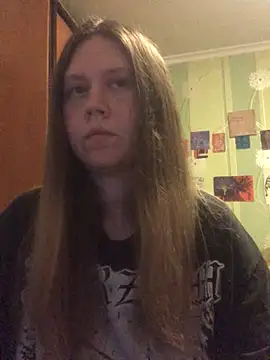 Snapshot of LunaVirelle chatting on 18, 4, 2026 LunaVirelle online show from 18, 4, 2026