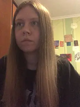 Snapshot of LunaVirelle chatting on 20, 4, 2026 LunaVirelle online show from 20, 4, 2026