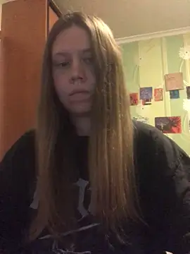 Snapshot of LunaVirelle chatting on 21, 4, 2026 LunaVirelle online show from 21, 4, 2026