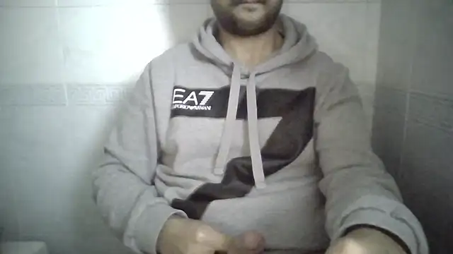 Snapshot of sci69 chatting on 8, 4, 2026 sci69 online show from 8, 4, 2026