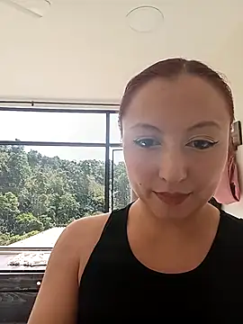 Scarlet Aura online show from 17, 12, 2025