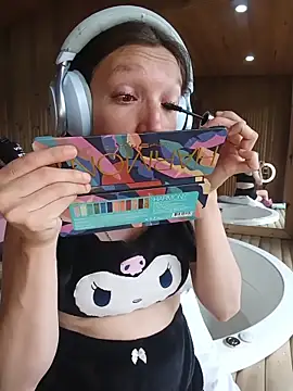 Snapshot of Lucy_colee chatting on 20, 12, 2025 Lucy colee online show from 20, 12, 2025