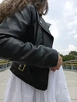 Snapshot of Lucy_colee chatting on 4, 4, 2026 Lucy colee online show from 4, 4, 2026