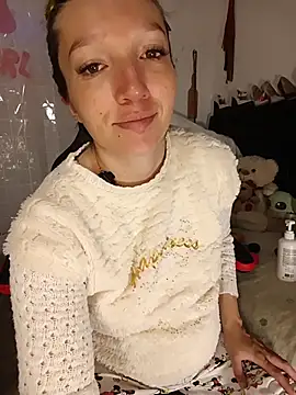 Snapshot of Lucy_colee chatting on 13, 4, 2026 Lucy colee online show from 13, 4, 2026