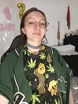 Snapshot of Lucy_colee chatting on 21, 4, 2026 Lucy colee online show from 21, 4, 2026