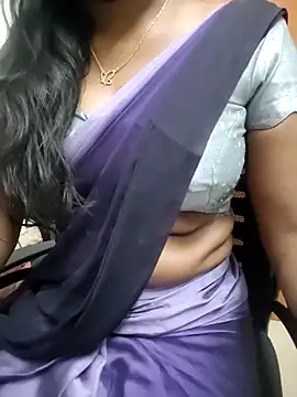 Snapshot of Tamilmallu-duskygirl03 chatting on 7, 6, 2026 Tamilmallu-duskygirl03 online show from 7, 6, 2026