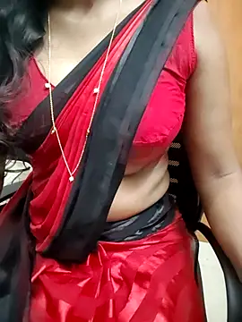 Snapshot of Tamilmallu-duskygirl03 chatting on 17, 6, 2026 Tamilmallu-duskygirl03 online show from 17, 6, 2026