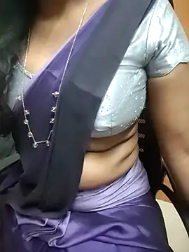 Snapshot of Tamilmallu-duskygirl03 chatting on 10, 7, 2026 Tamilmallu-duskygirl03 online show from 10, 7, 2026