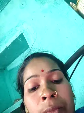 Snapshot of Co_punam chatting on 17, 4, 2026 Co punam online show from 17, 4, 2026