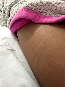 Snapshot of mel_casada chatting on 9, 11, 2025 mel casada online show from 9, 11, 2025