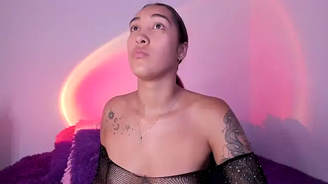 Snapshot of HeidyRousse chatting on 7, 3, 2026 HeidyRousse online show from 7, 3, 2026