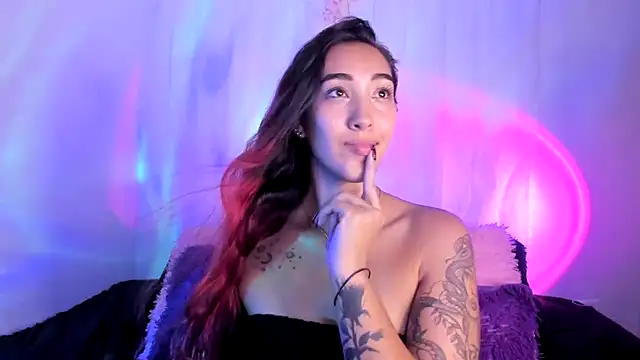 Snapshot of HeidyRousse chatting on 3, 6, 2026 HeidyRousse online show from 3, 6, 2026