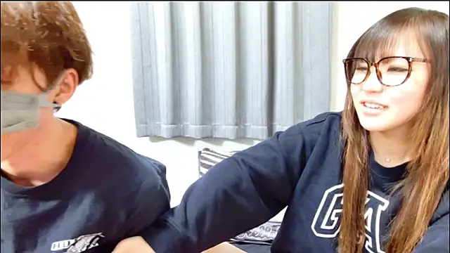 Snapshot of ODORI8300 chatting on 9, 4, 2026 ODORI8300 online show from 9, 4, 2026