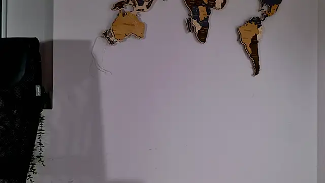 Snapshot of ClaireMathis chatting on 23, 4, 2026 ClaireMathis online show from 23, 4, 2026