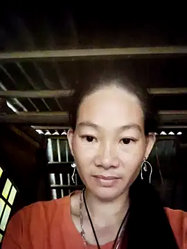 Snapshot of gio-thu chatting on 14, 10, 2025 gio-thu online show from 14, 10, 2025