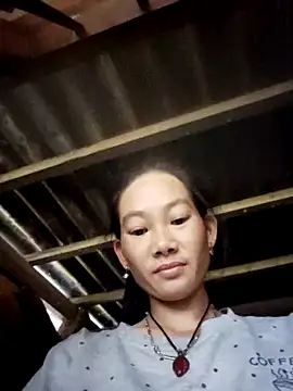 Snapshot of gio-thu chatting on 17, 10, 2025 gio-thu online show from 17, 10, 2025