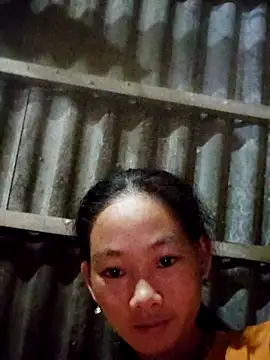 Snapshot of gio-thu chatting on 20, 10, 2025 gio-thu online show from 20, 10, 2025