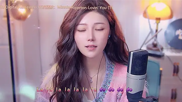 Snapshot of cherry-fa chatting on 14, 10, 2025 cherry-fa online show from 14, 10, 2025